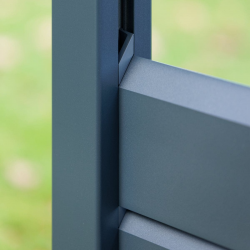 clôture alu ajourée persienne gris