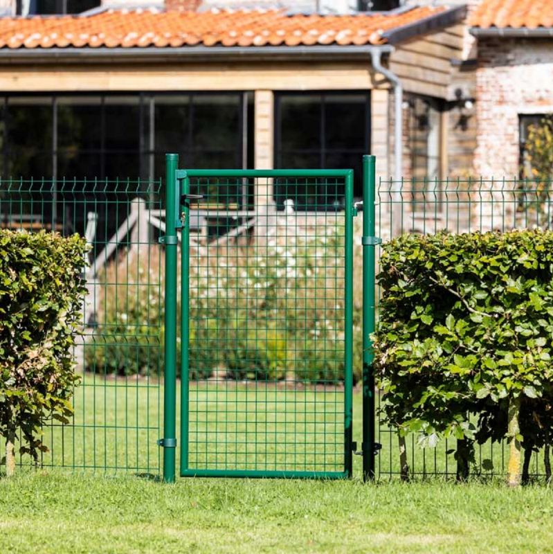 portillon de jardin vert
