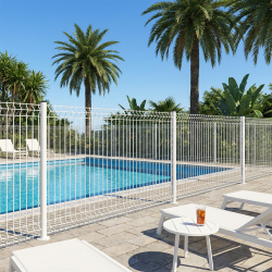 Clôture bord piscine