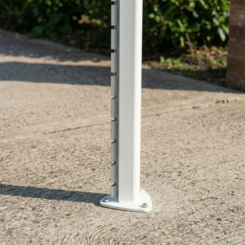 poteau platine soudée grillage piscine blanc