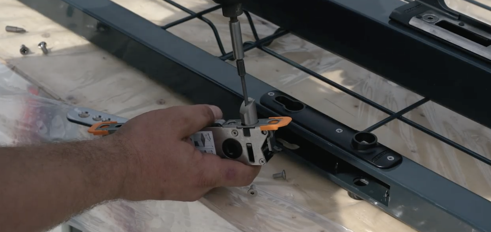 L’installation de votre clôture pas à pas grâce à nos tutoriels vidéos